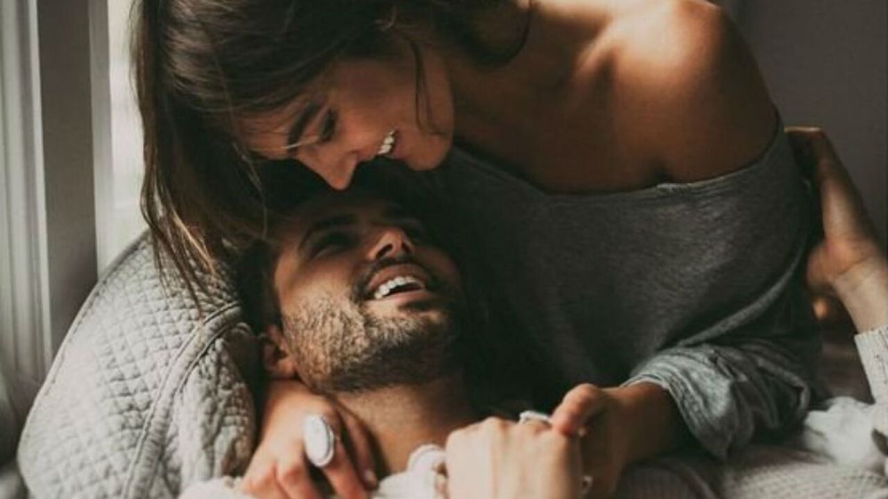 Illustratie voor: Dit zijn 4 ongezonde gewoontes die slecht zijn voor je liefdesrelatie