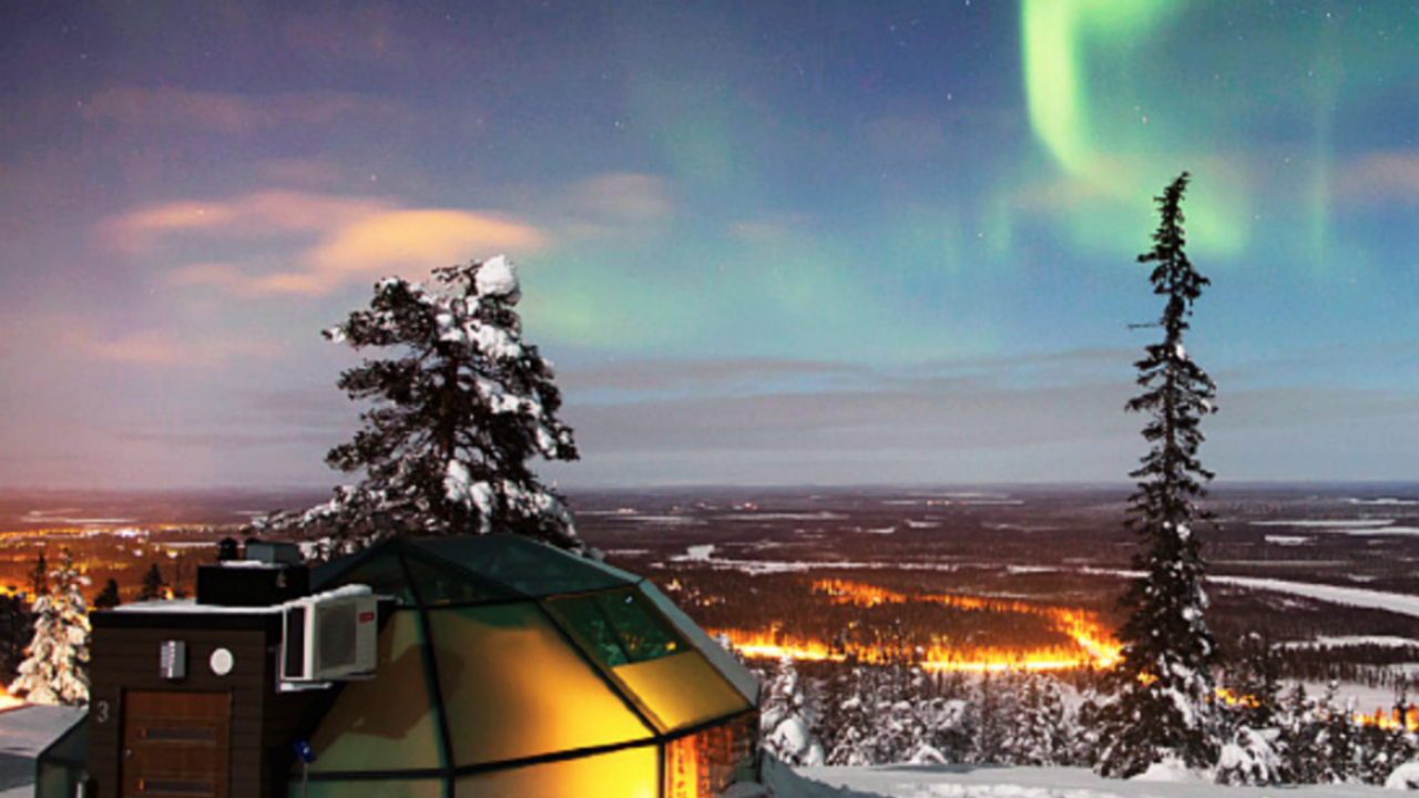 Illustratie voor: Bucket list material: slapen in een iglo onder het Noorderlicht