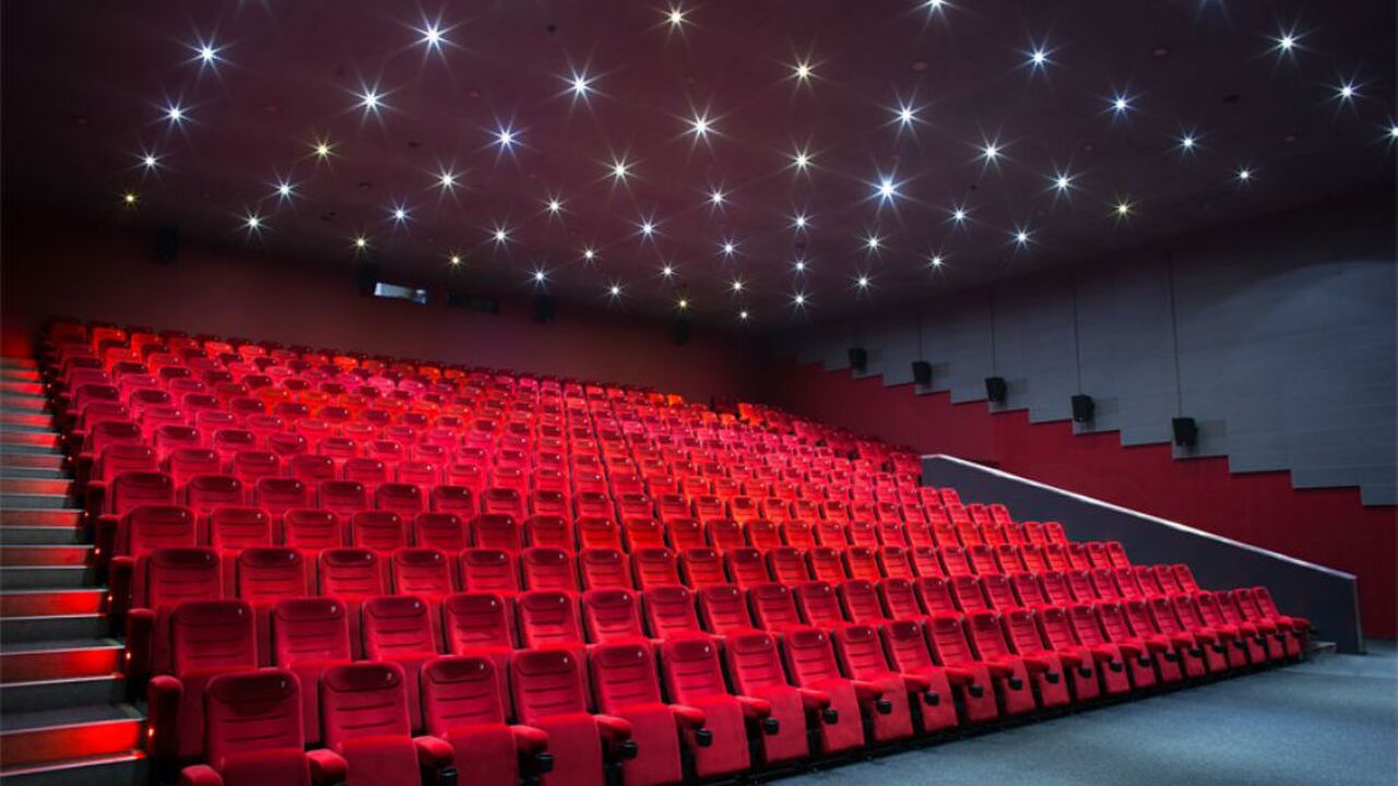 Illustratie voor: Primeurtje: vanaf december kan jij 4-D films kijken in Pathé de Kuip