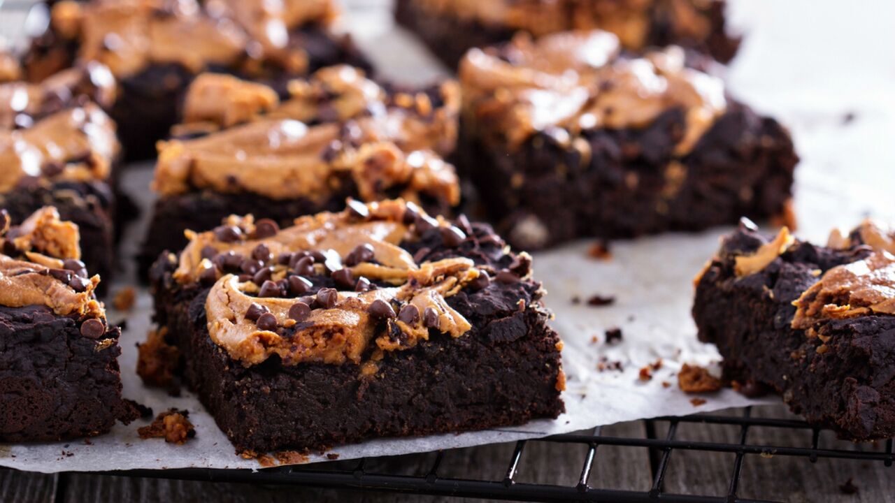 Illustratie voor: Lekker! Peanut butter fudge brownies