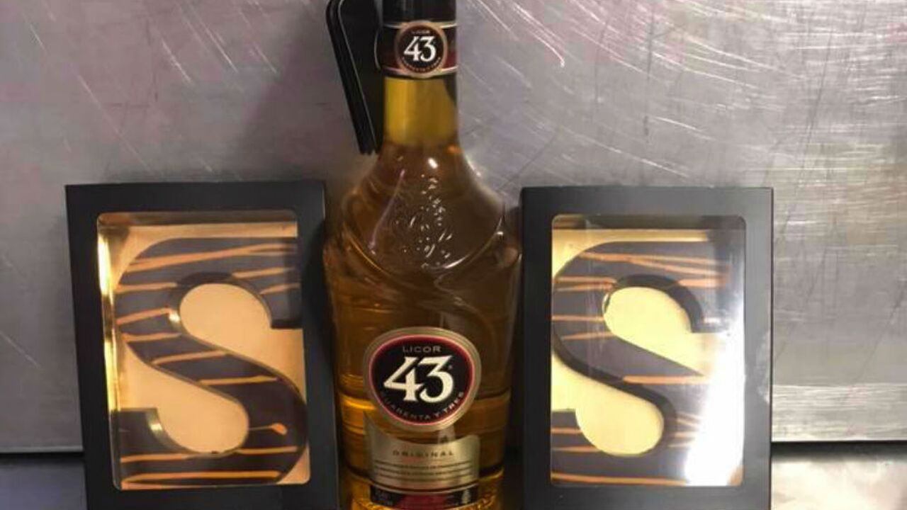Illustratie voor: Deze gevulde Licor 43 chocoladeletters maken jouw Sinterklaas tot een echt feestje
