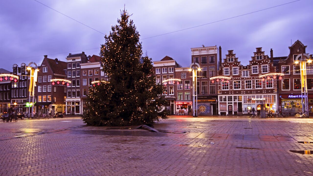 Illustratie voor: Er komt een super grote kerstmarkt naar Amsterdam met alles erop en eraan
