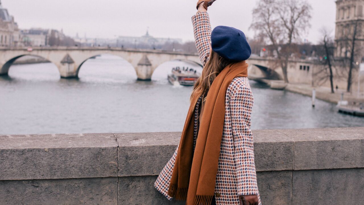 Illustratie voor: De baret, een van de hipste accessoires du moment