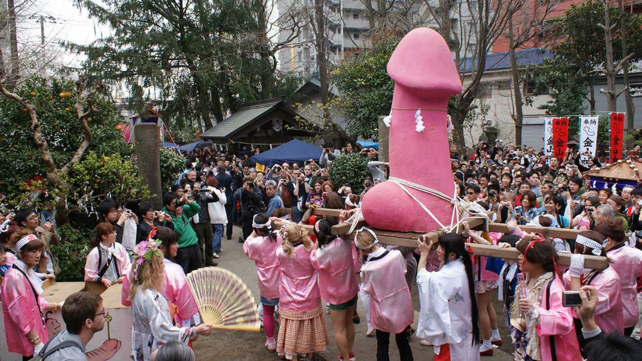 Illustratie voor: Het kan niet gek genoeg: in Japan is er een jaarlijks penisfestival