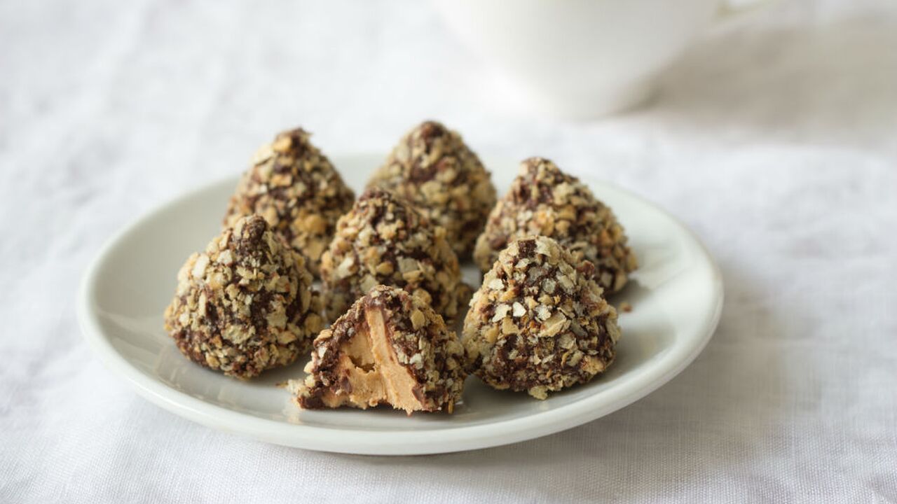 Illustratie voor: 3x de lekkerste snacks met pindakaas