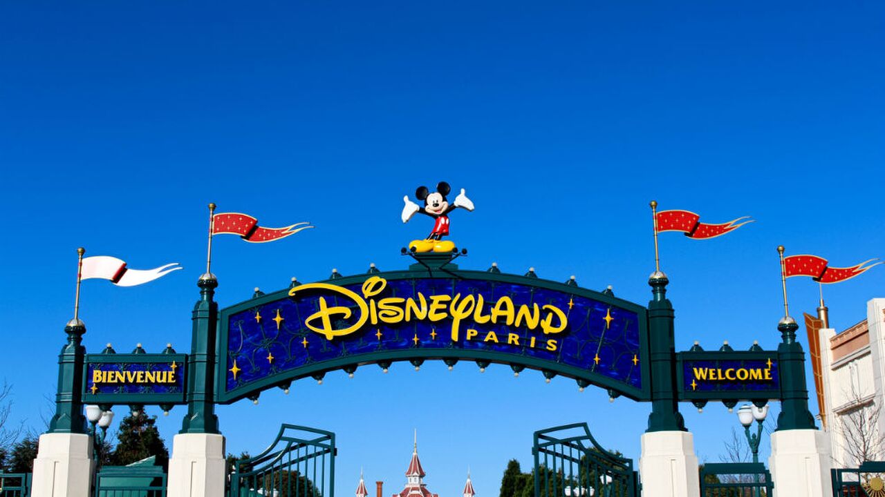 Illustratie voor: Disneyland Parijs gaat flink uitbreiden met de thema’s Marvel, Star Wars en Frozen!