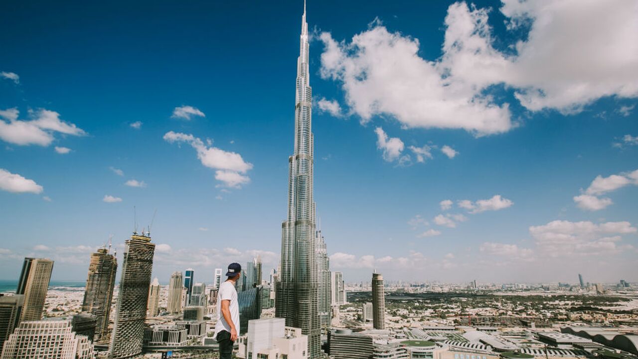 Illustratie voor: Dubai, de stad met onbegrensde mogelijkheden en ongekende luxe