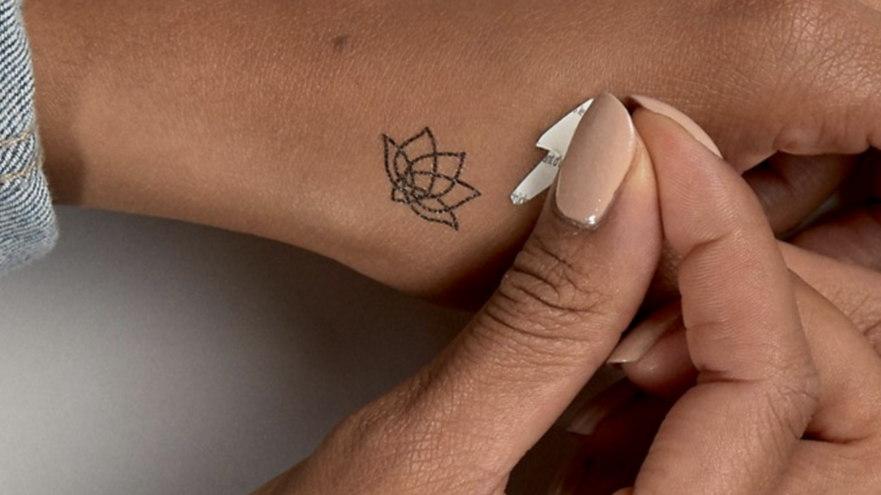 Illustratie voor: Wist je dit? Zolang duurt het om een tattoo te laten zetten