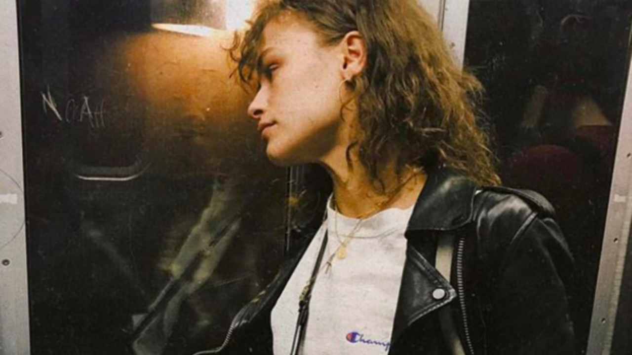 Illustratie voor: Orbiting: de nieuwe dating trend nóg erger dan ghosting
