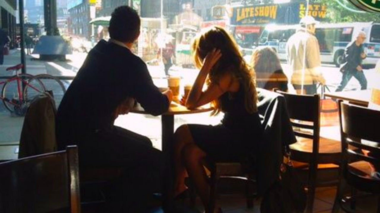 Illustratie voor: ‘Duty dates’ is een ding en alle singles zou hier aan mee moeten doen