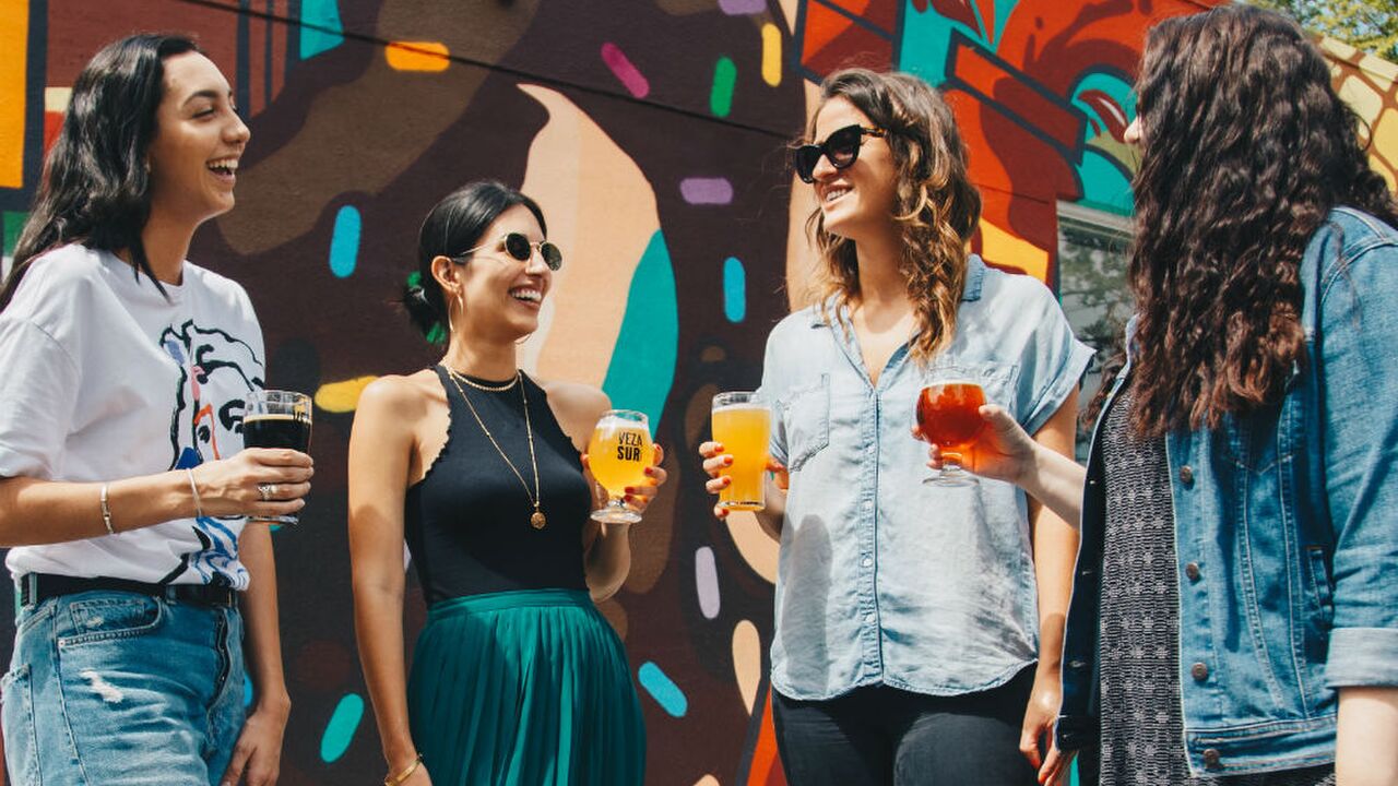 Illustratie voor: Science says: mensen met een kwade dronk leven langer