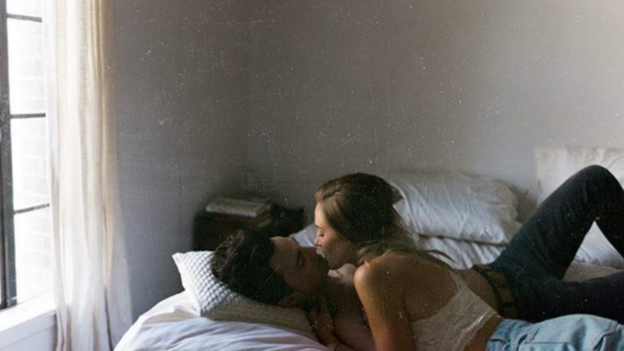 Illustratie voor: Dit is waarom mannen liegen over hun aantal bedpartners
