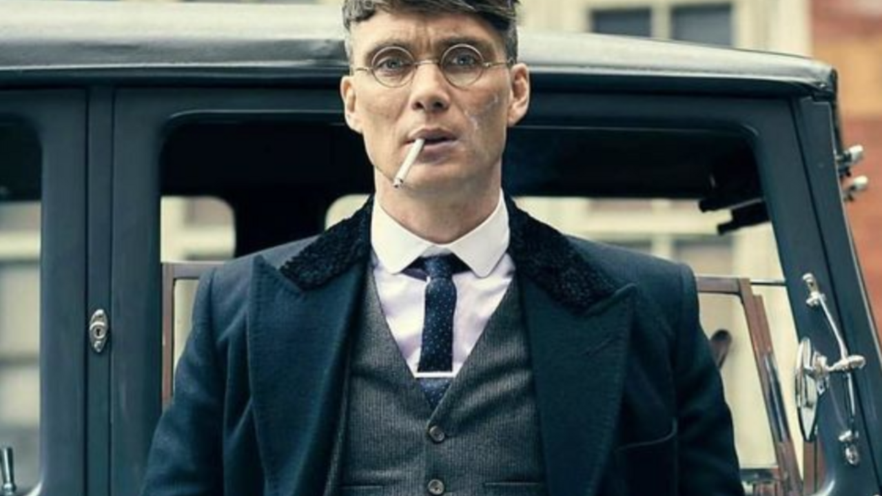 Illustratie voor: Deze heerlijke foute Peaky Blinders kersttrui is je nieuwe fave