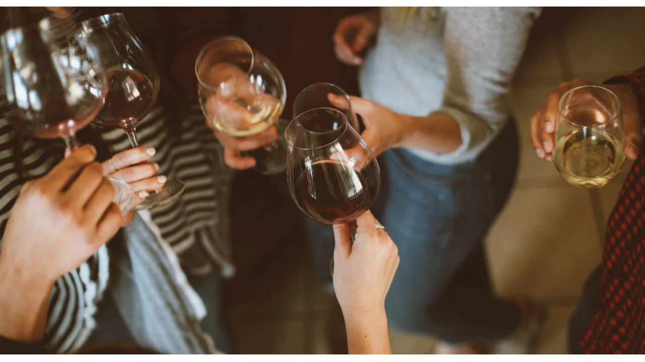 Illustratie voor: 6 keer wijn onder de 10 euro waarvan je blijft drinken