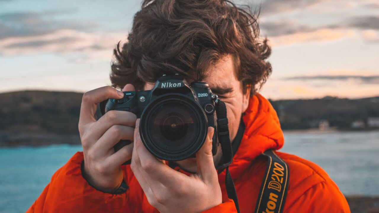 Illustratie voor: Huur een tijdelijke Instagram Boyfriend op vakantie