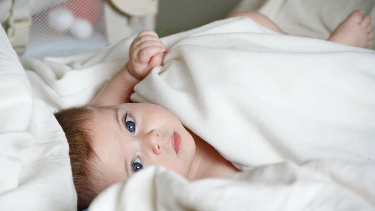 Illustratie voor: De ongebruikelijke manier om jouw baby weer rustig te krijgen