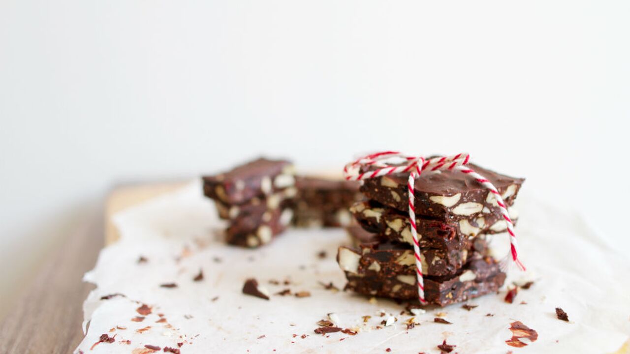 Illustratie voor: Waarom je elke dag chocolade zou moeten eten volgens onderzoekers