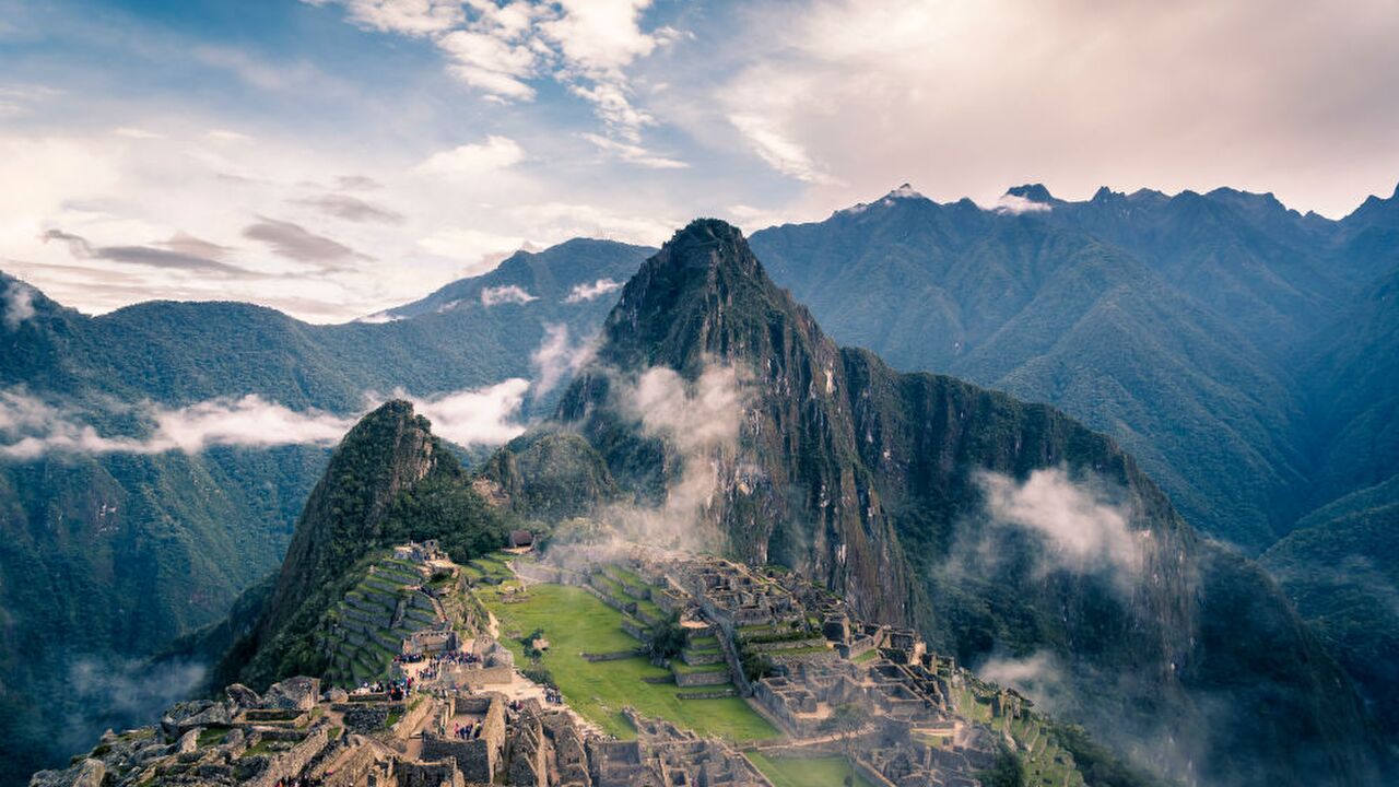 Illustratie voor: Wederom weer een prachtig natuurverschijnsel: de rode rivier in Peru