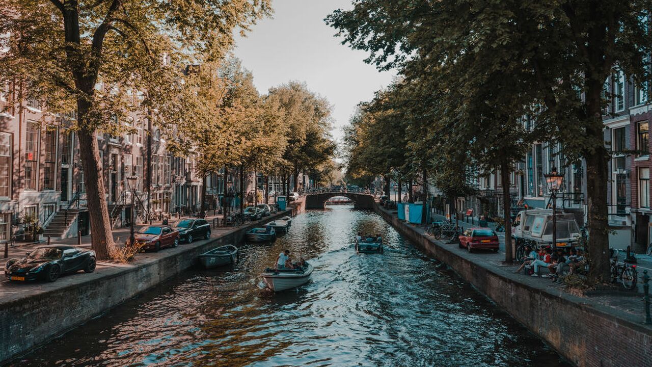 Illustratie voor: Waarom je absoluut NIET wil daten in Amsterdam