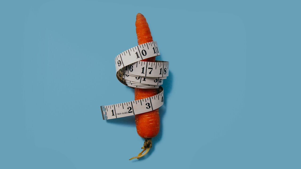Illustratie voor: Bestaat een zomerpenis nou echt? Is een man groter geschapen in de warmere maanden?