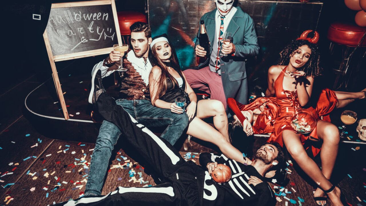 Illustratie voor: Inspiratie voor een stijlvol Halloween kostuum