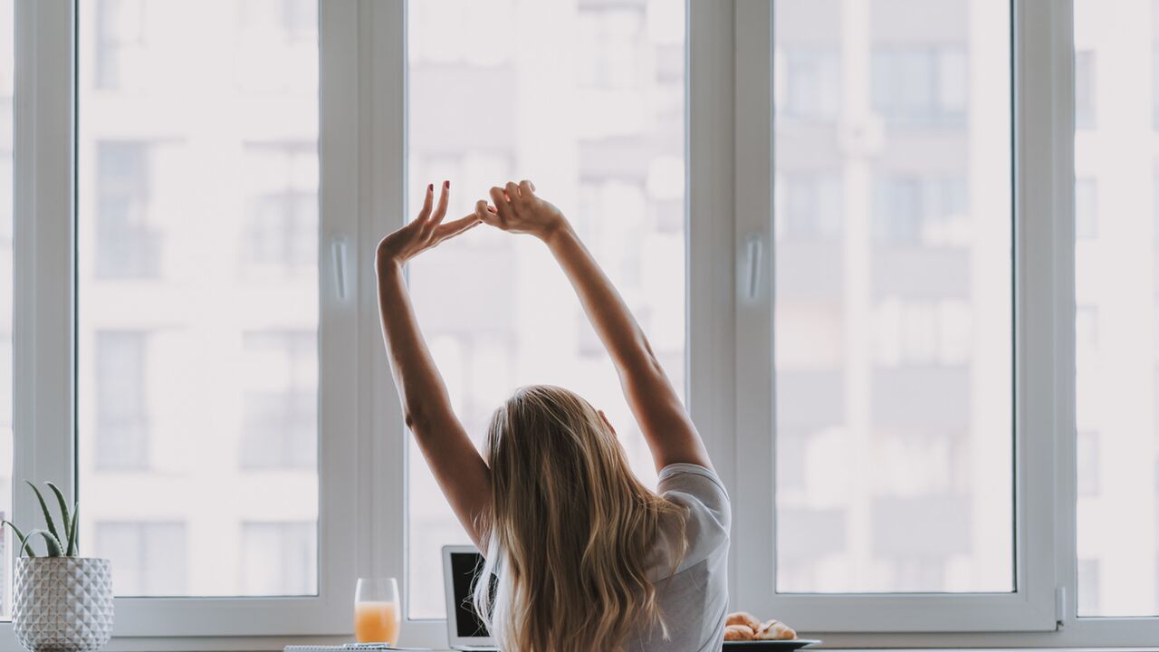 Illustratie voor: Tips om productief thuis aan het werk te gaan en een burn-out te voorkomen