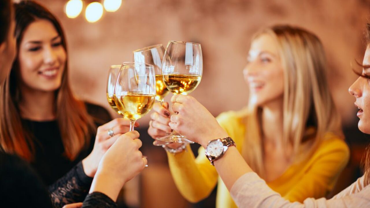Illustratie voor: Wijn is fijn en dit zijn de gezelligste plekken om het te drinken in Zaandam