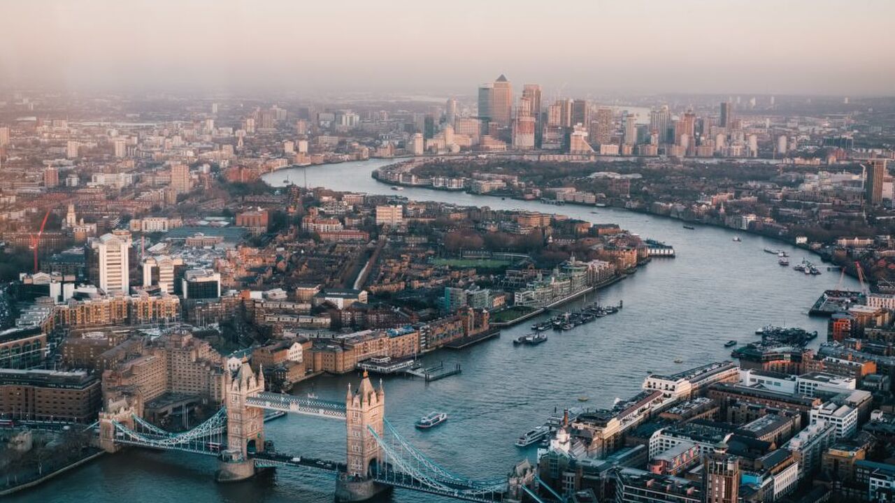 Illustratie voor: Bijzondere Funda vondst: dit is het smalste huisje van Londen