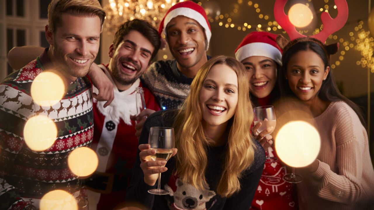 Illustratie voor: Dit zijn de heerlijkste fouten kersttruien van 2019