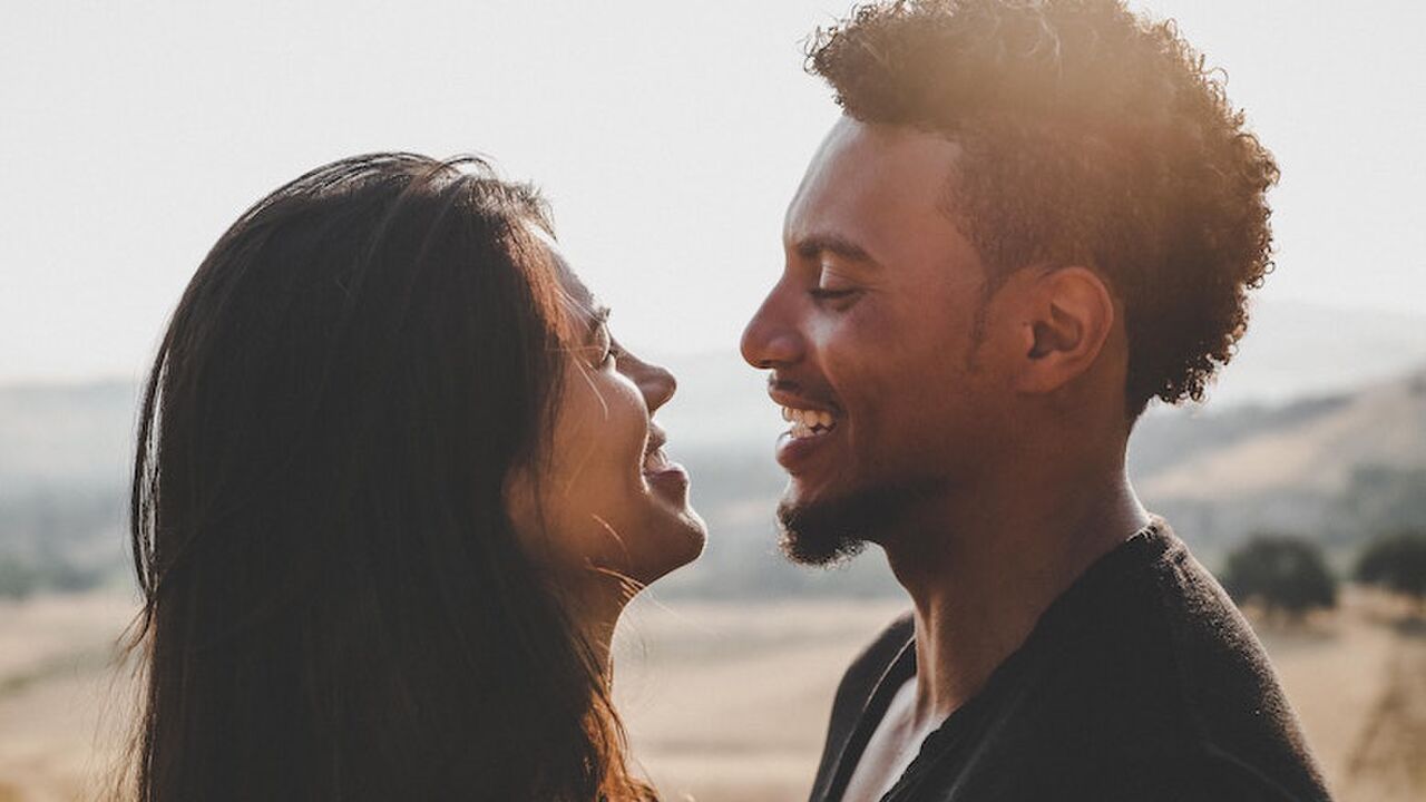Illustratie voor: 8 tips voor een goede eerste indruk wanneer je op date gaat