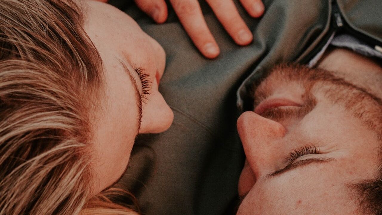 Illustratie voor: Dit is het beste dating advies dat je ooit zult krijgen (vergeet al het andere)