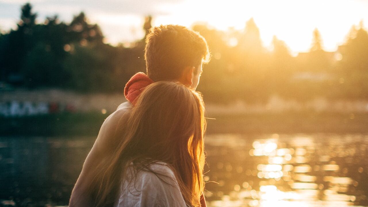 Illustratie voor: Daten in corona tijd: 7 leuke date ideeën die je nu nog steeds kunt doen