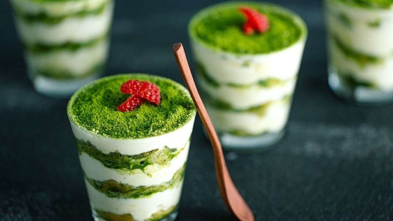 Illustratie voor: Matcha fan? Dan is deze matcha tiramisu hét recept voor jou