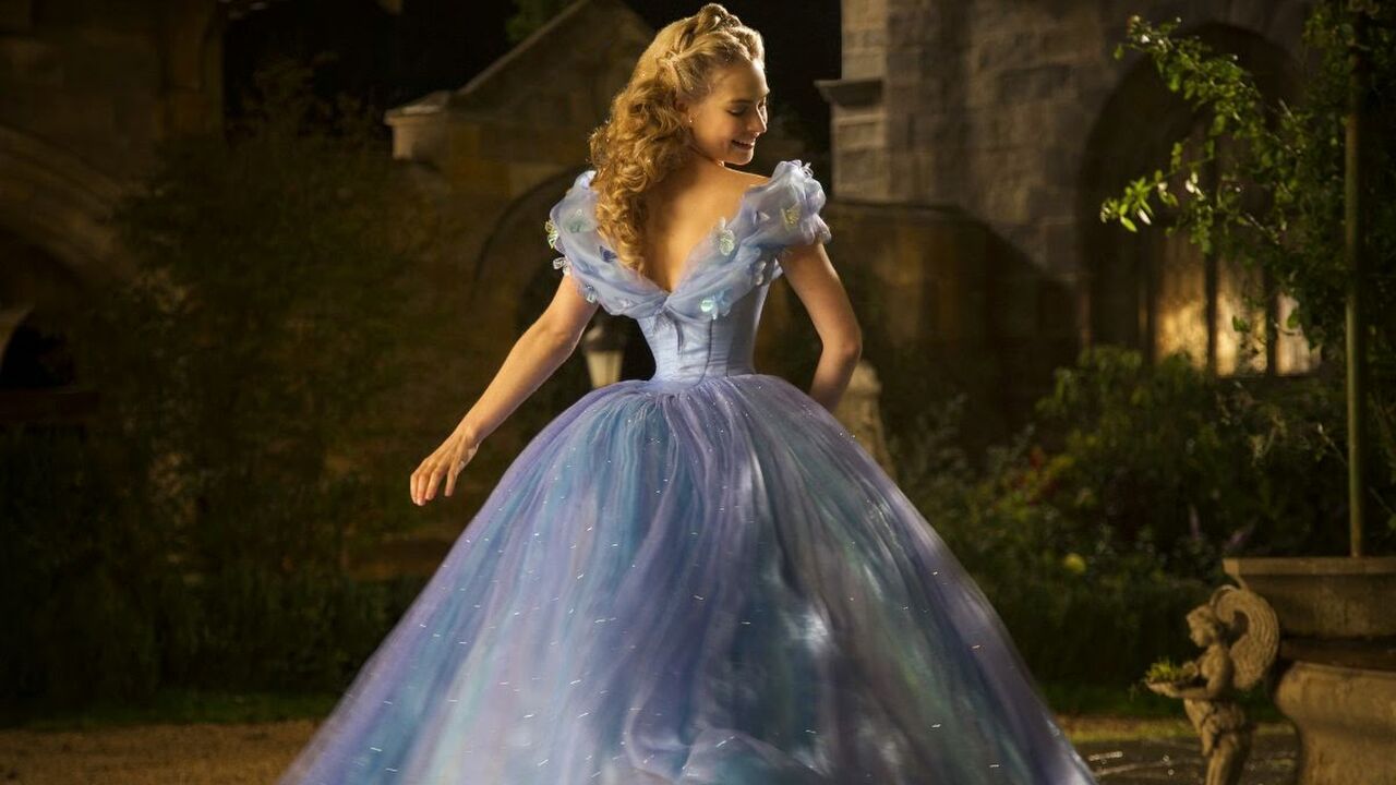 Illustratie voor: Wil je hebben: deze real life Cinderella jurken zijn magisch mooi