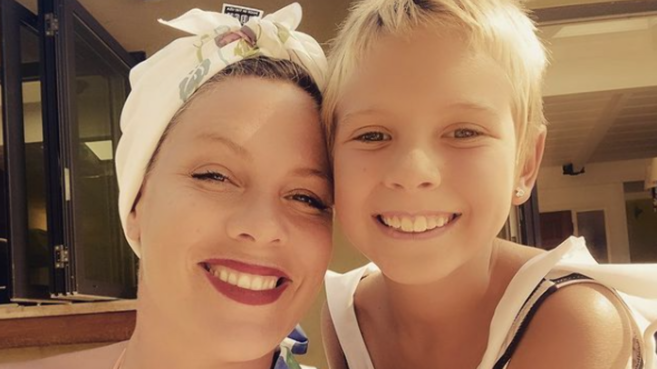 Illustratie voor: Dochter P!nk (9) verrast iedereen, inclusief mams, met haar zangtalent