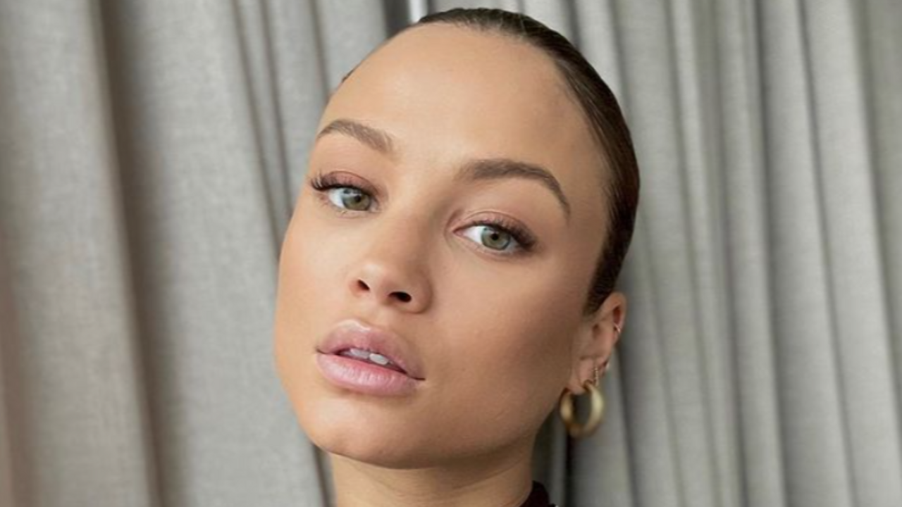Illustratie voor: Beschuit met muisjes: Rose Bertram bevallen van tweede kindje