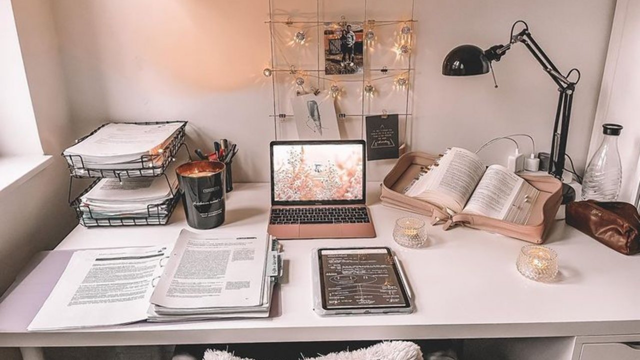 Illustratie voor: Met deze 5 handige tips blijf jij gemotiveerd thuiswerken