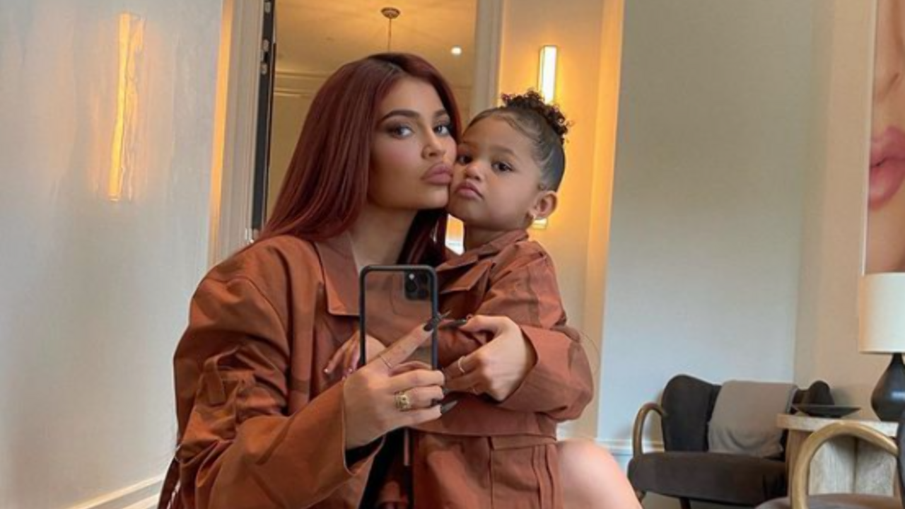 Illustratie voor: Queen of hairstyles: de verschillende haarstijlen van Kylie Jenner