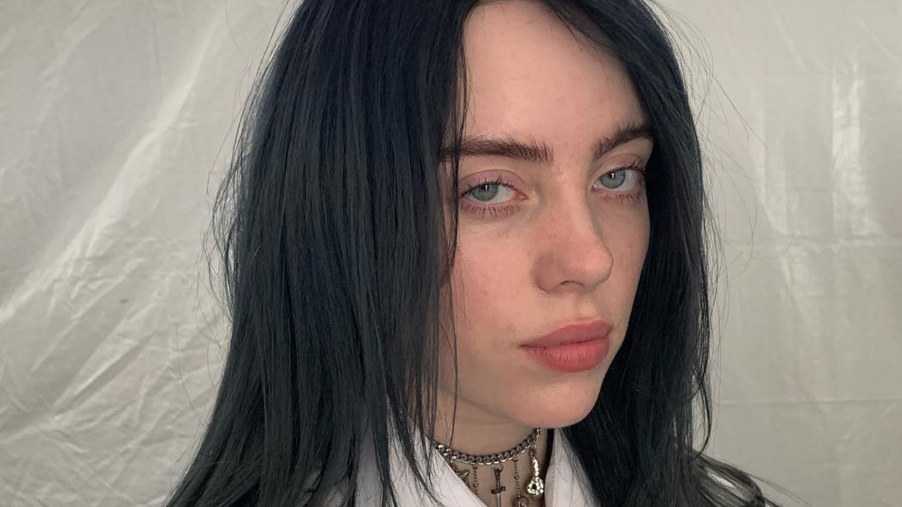 Illustratie voor: Zangeres Billie Eilish gaat viral met foto van haar nieuwe coupe