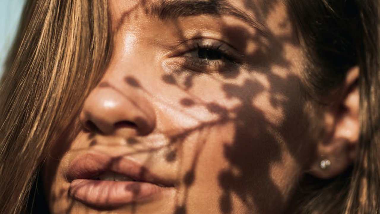 Illustratie voor: Is vaseline nu wel of niet goed voor je lippen?