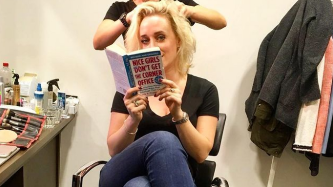 Illustratie voor: Dit is het salaris en vermogen van Talkshow-host Eva Jinek