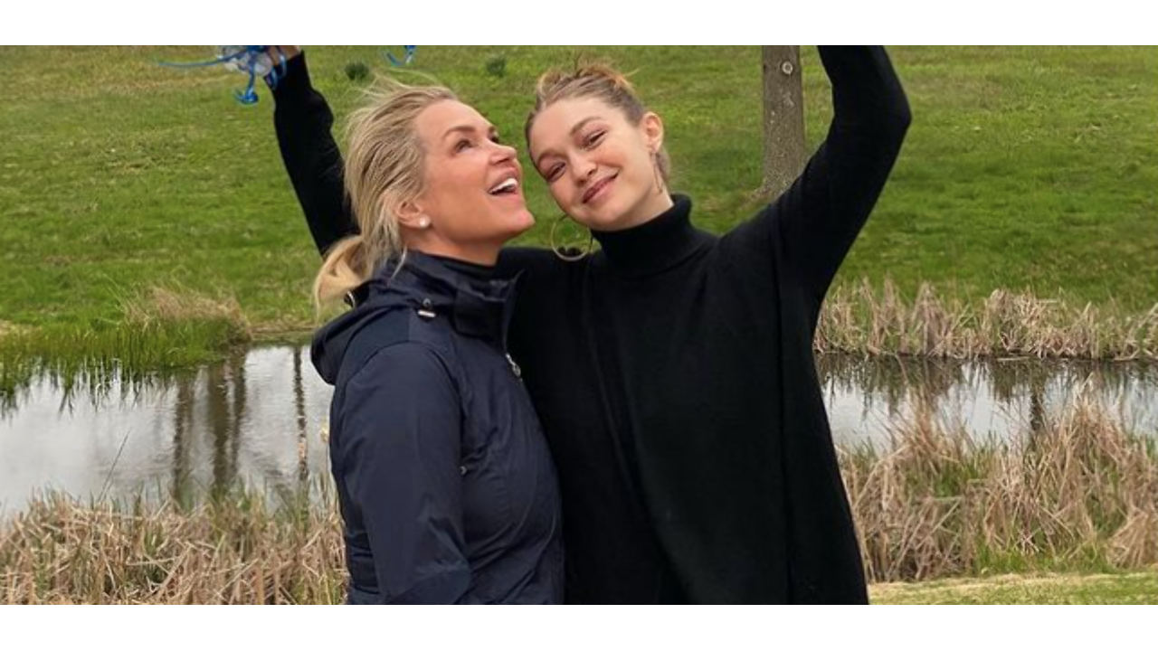 Illustratie voor: Op deze luxeboerderij van moeder Yolanda brengen de zusjes Hadid veel tijd door