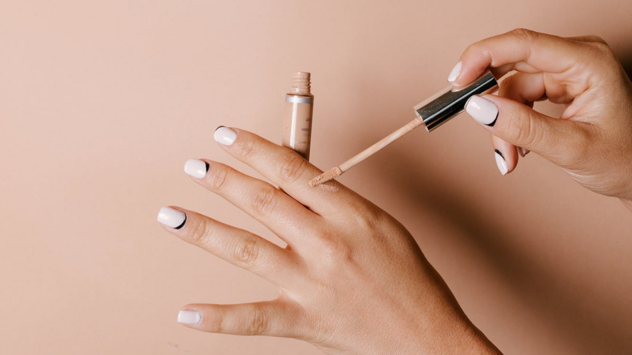 Illustratie voor: Keuzestress? Zo kies jij de juiste concealer voor je huid