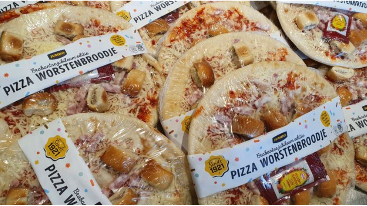 Illustratie voor: Brabanders opgelet: Jumbo introduceert pizza worstenbroodje