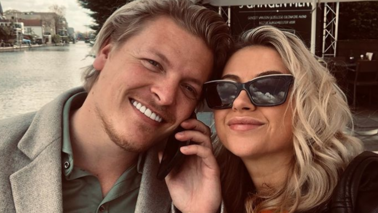 Illustratie voor: Dit is Elianne (23), de knappe vriendin van zanger Thomas Berge (31)