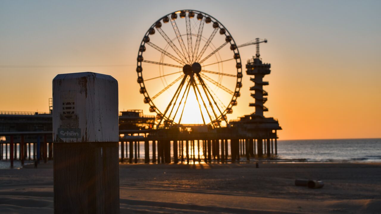 Illustratie voor: Zomer in eigen land: 3 leuke strandtenten in Scheveningen