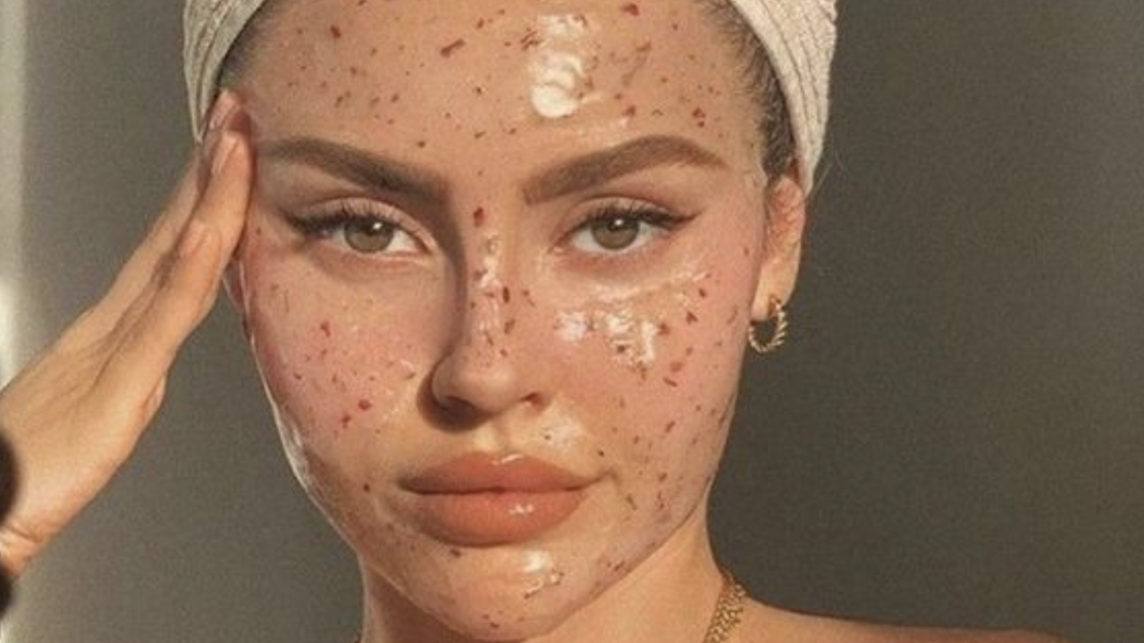 Illustratie voor: Tomaten-masker: de beste remedie tegen puistjes
