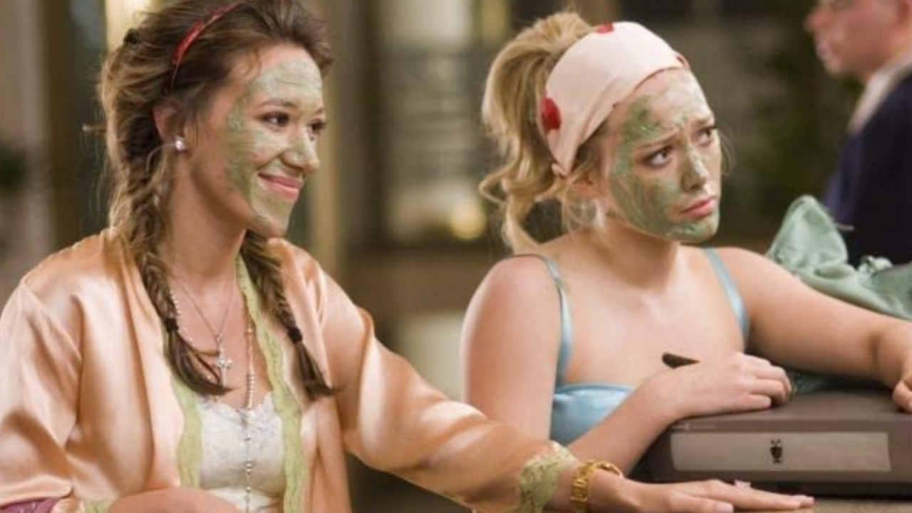 Illustratie voor: Zo ziet Haylie Duff, de oudere zus van actrice Hilary Duff eruit!