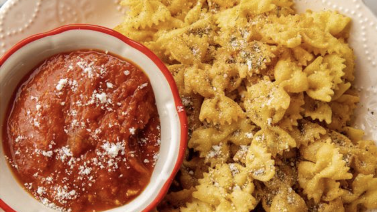 Illustratie voor: TikTok’s nieuwste viral trend: pasta chips