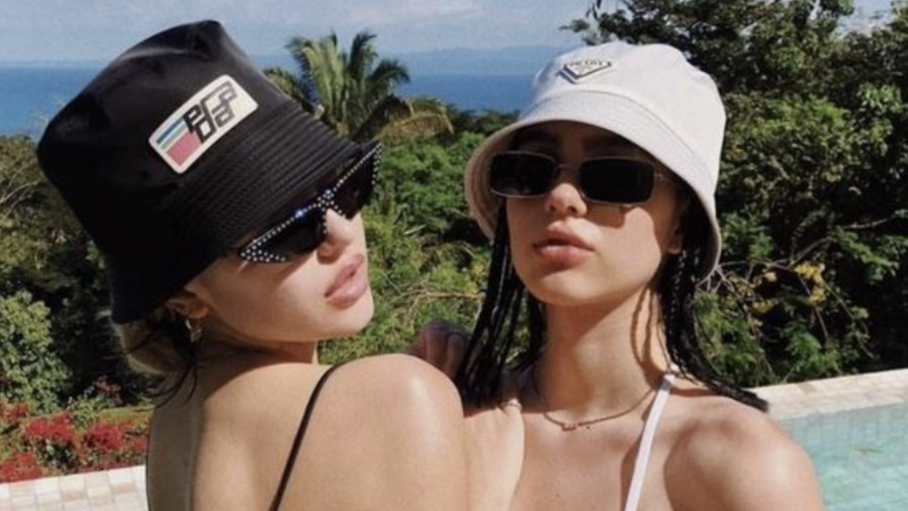 Illustratie voor: De leukste bucket hats voor het festivalseizoen
